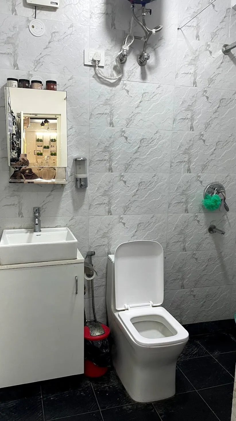 Leadn And Follow Home Page Gallery Image